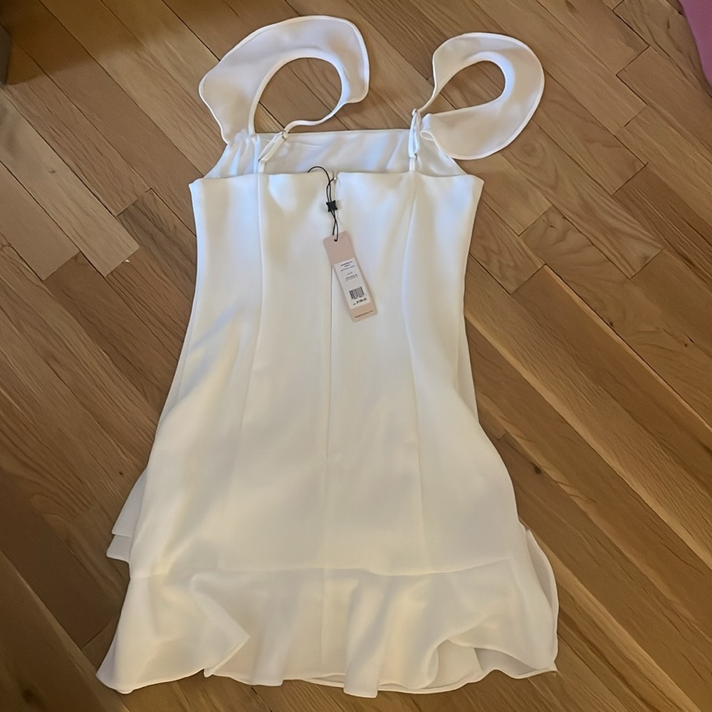 BCBG white mini dress NEW WITH TAGS! - Picture 3 of 4